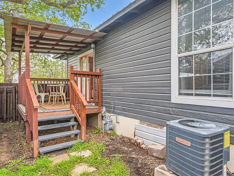 1315 E M Franklin Ave #A — Photo 24
