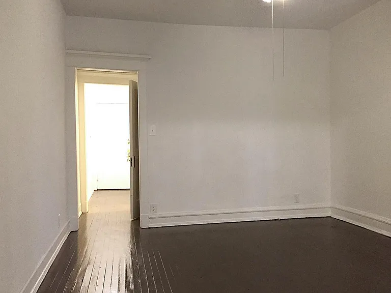 5049 S. Drexel Boulevard — Photo 10