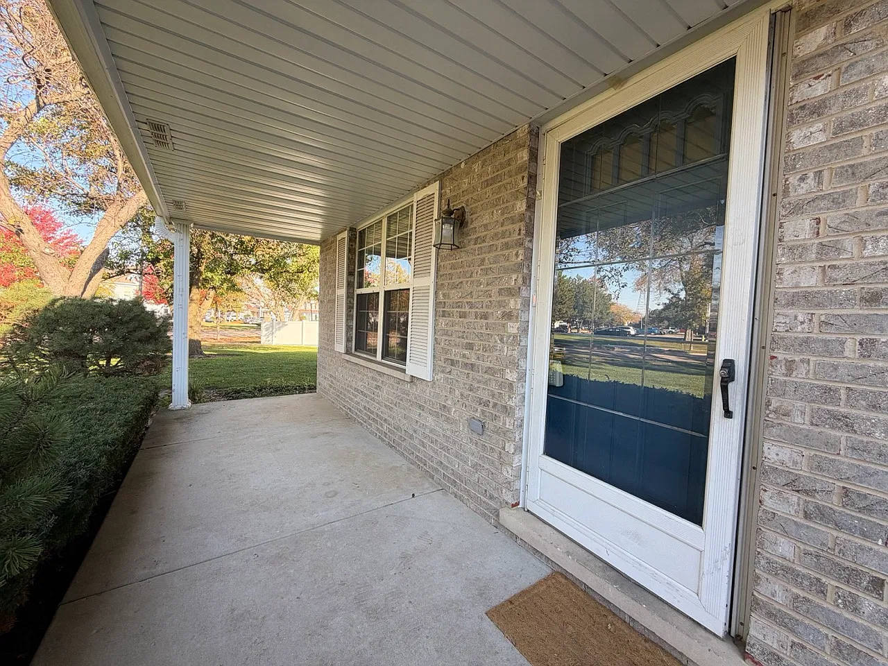 3 bed, 2.5 bath, 1461 sqft, $2,450 — Photo 2