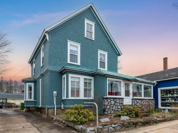 60 Commercial St, Middleton, NS B0S 1P0
