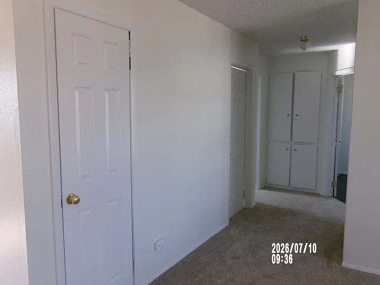 1024 SW 42nd St — Photo 30