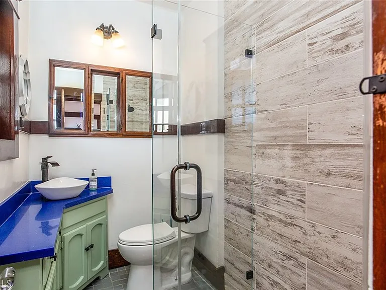 708 E Alta Way — Photo 35