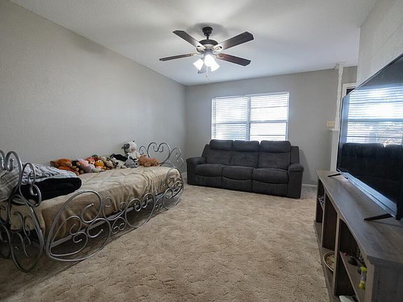 2nd image of 3505 Jacksboro Ave