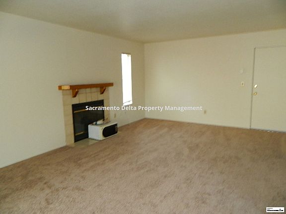 5th image of 8137 Auberry Dr