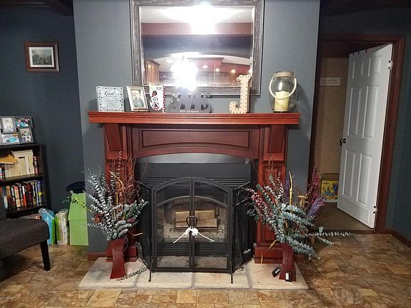 5th image of 1035 Balfa Ln