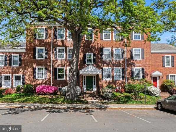2961 Columbus St APT A2, Arlington, VA 22206