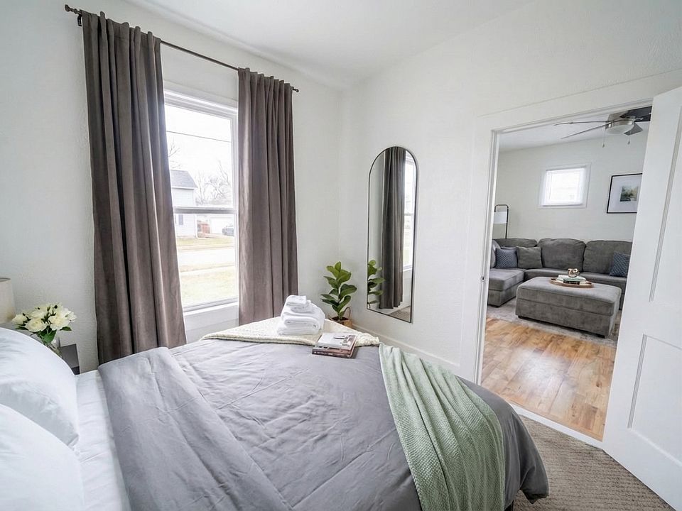 1st image of 1802 W 39th Ave #1