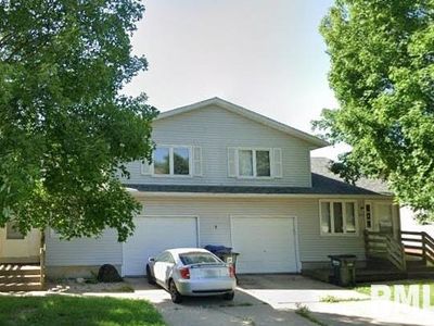 2717-2719 W 34th St, Davenport, IA, 52806