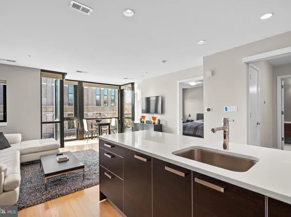 1939 12th St NW APT 203, Washington, DC 20009