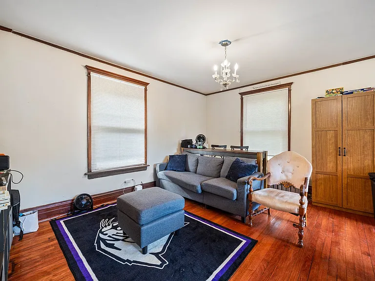 711 Emerson St #2 — Photo 7