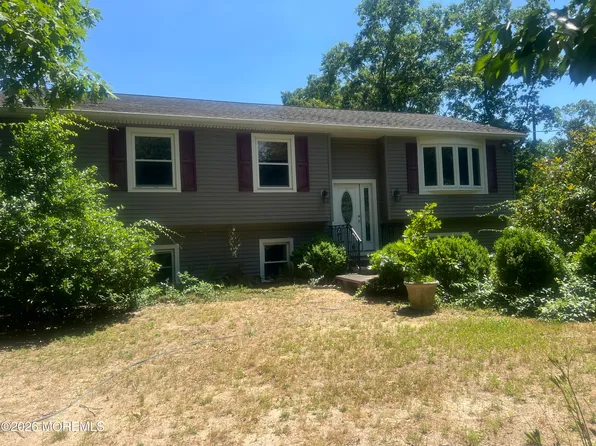 160 Lanes Pond Road, Howell, NJ 07731