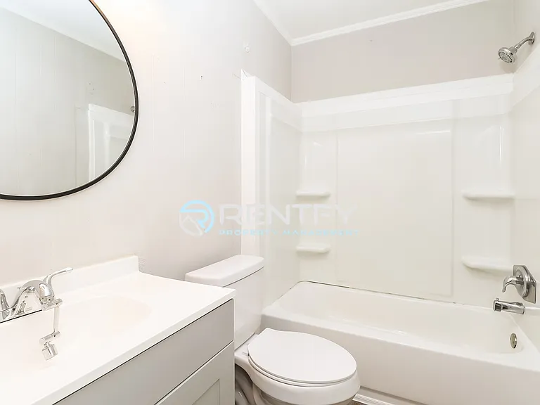 623 S New Hope Rd #4 — Photo 9
