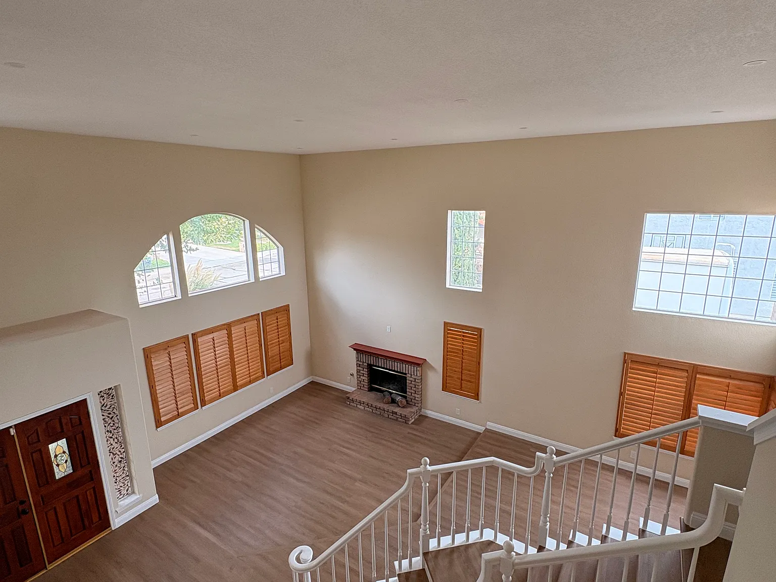4 bed, 3083 sqft, $3,995 — Photo 1