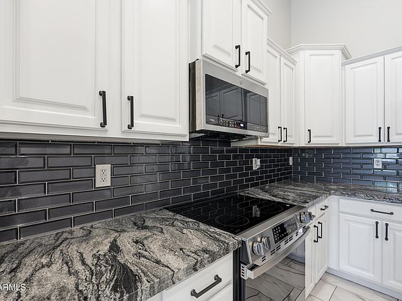 4th image of 8804 W GLENN Drive