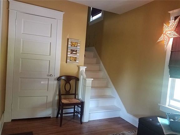 4th image of 11 Oatka Pl