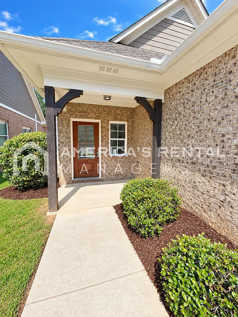 Move In Special - Home For Rent In Lake Cyrus!! Available To View Now - Sign A 13 Month Lease By ... — Photo 3