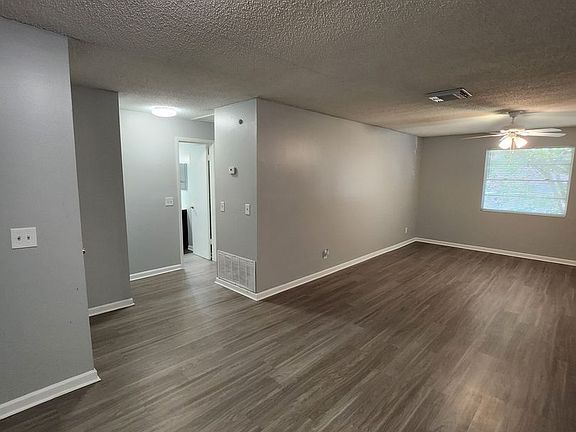 3rd image of 636 Golden Raintree Pl #5-221