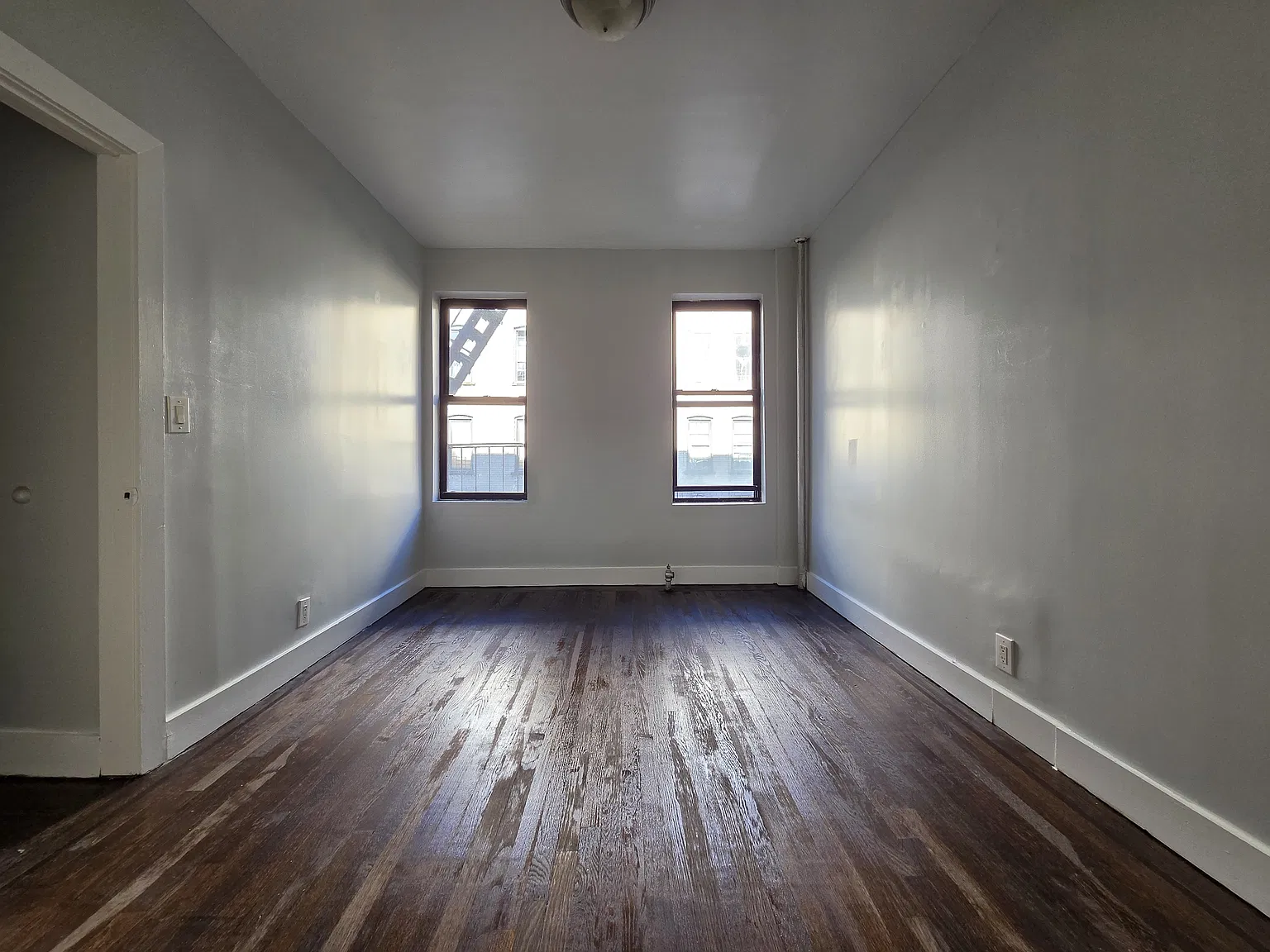 2100 Westbury Court — Photo 1