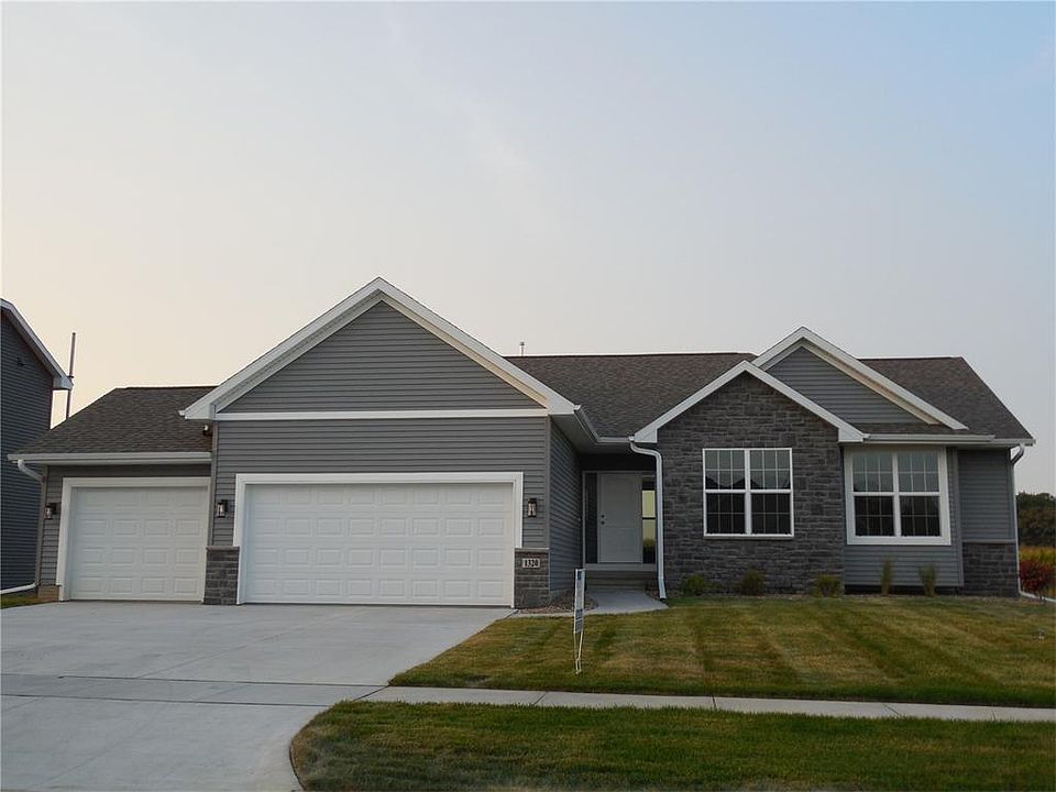 1st image of 1320 Petrus Dr NE