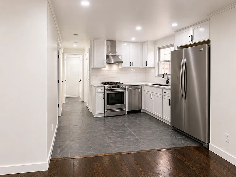 2321 W 81st Pl — Photo 3