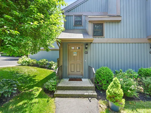 105 Heatherwood Drive #105, Brookfield, CT 06804