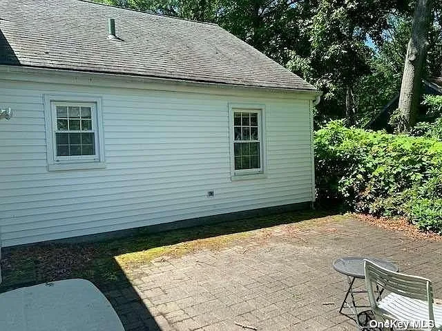 205 Hawthorne St — Photo 3
