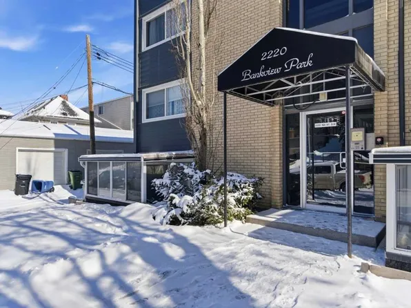 2220 W 16a St SW #101, Calgary, AB T2T 4K2