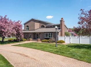 524 Wauregan Rd, Brooklyn, CT 06234