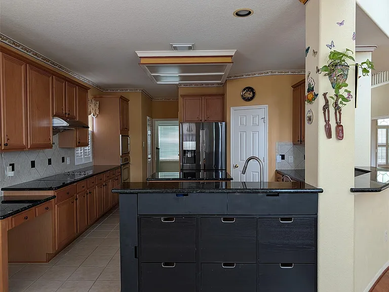 6018 Briar Hill Ct — Photo 7