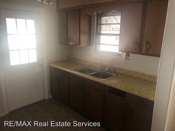 5th image of 2637 Meadow Ave