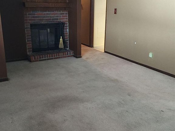 4th image of 6282 E Military Ave