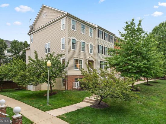 11325 King George Dr #1, Wheaton, MD 20902