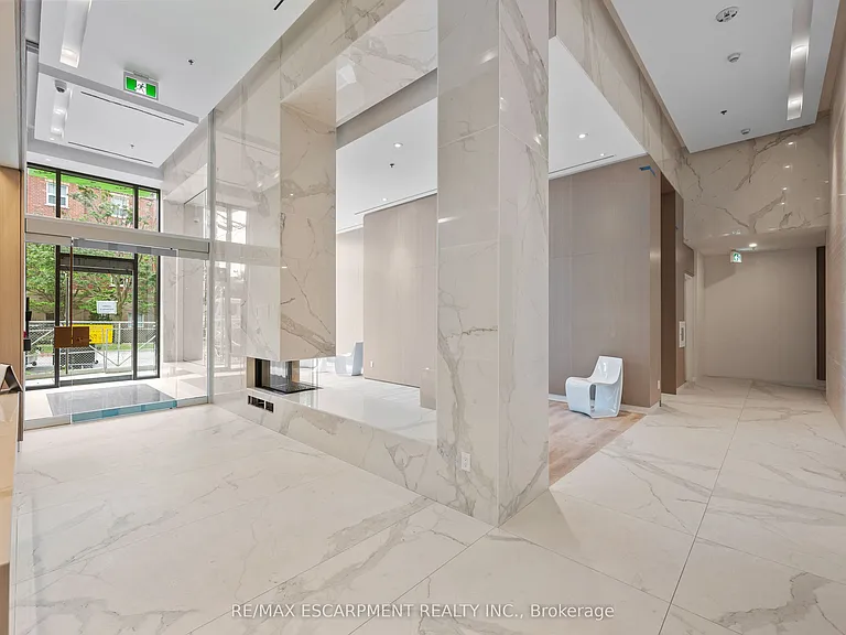 370 Martha St #1503 — Photo 17