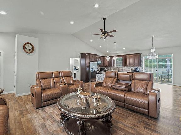 4th image of 9022 W Stuth AVENUE