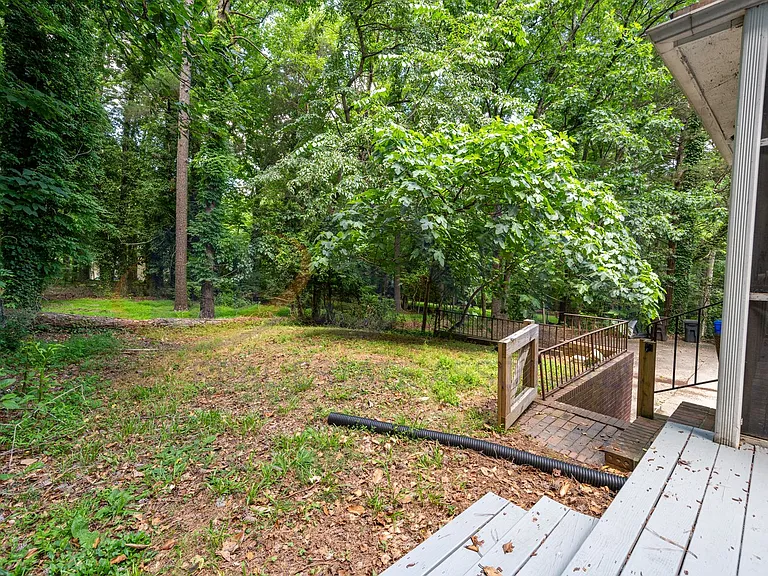 406 N Estes Dr — Photo 8