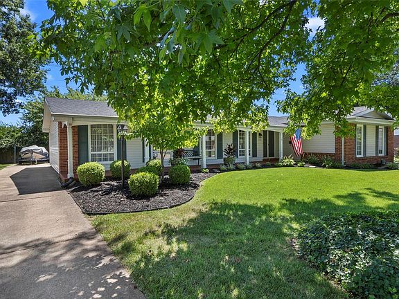5th image of 2330 Grassland Dr