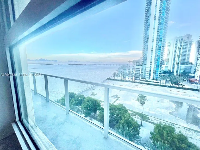 1155 Brickell Bay Dr #807 — Photo 19