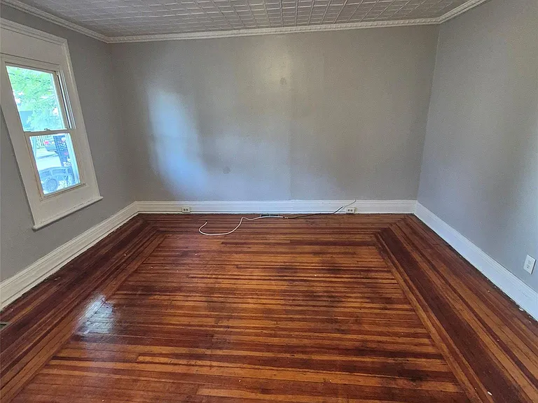 87 W Pierpont St #3 — Photo 3