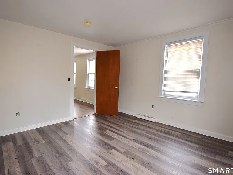 1129 E Route 169 — Photo 12