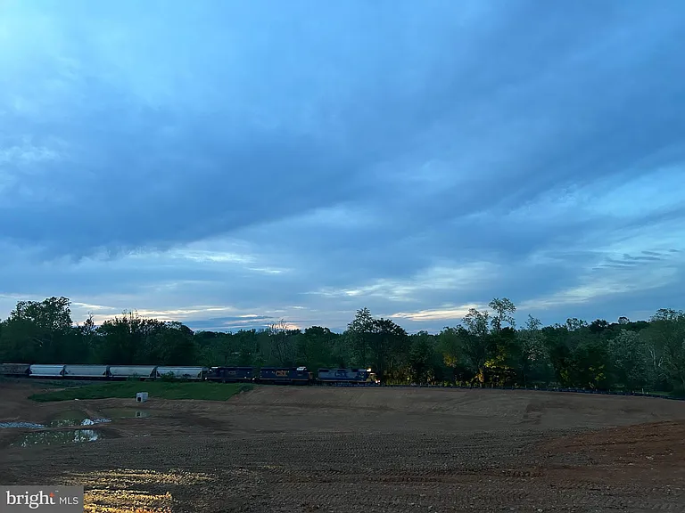 145 Swan Field Ave — Photo 6