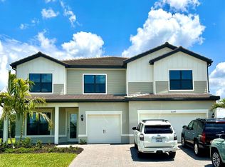 16349 Hidden Oak Loop, Lakewood Ranch, FL 34211