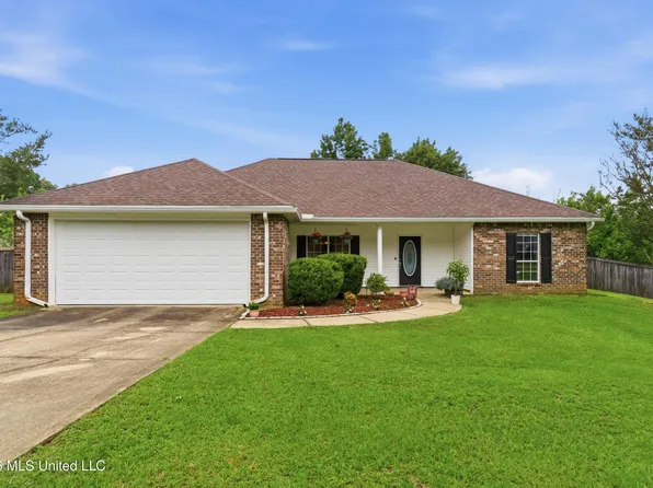 15 Katherine Ave, Sumrall, MS 39482