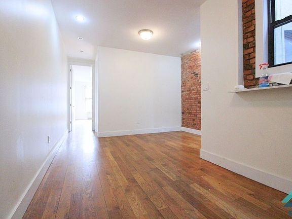 5th image of 1418 Putnam Ave #Ll2