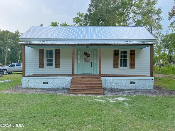 68 Fitts St, Luray, SC 29932