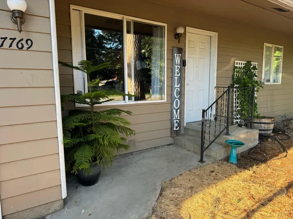 7769 W Crenshaw St, Rathdrum, ID 83858