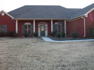 151 Shadow Pointe Cir, Huntsville, AL 35806