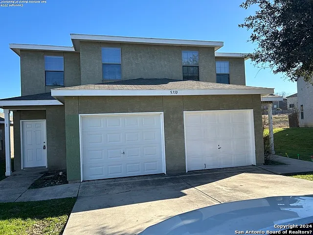 3 bed, 2.5 bath, 1321 sqft, $1,350 — Photo 3