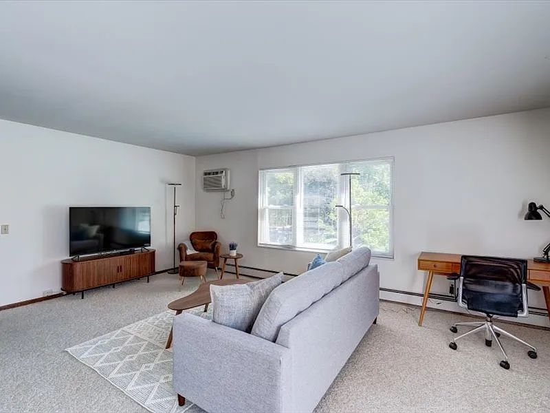 Fortune Dr — Photo 4