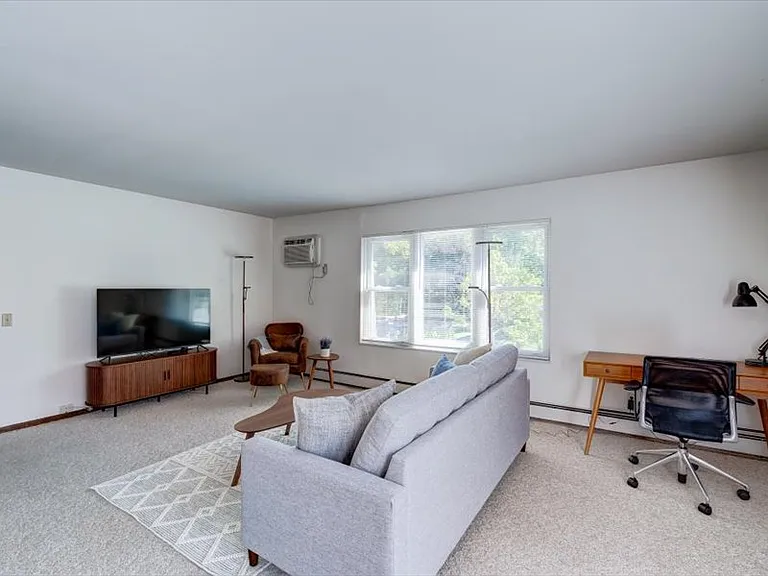 7203 Fortune Dr #3 — Photo 4