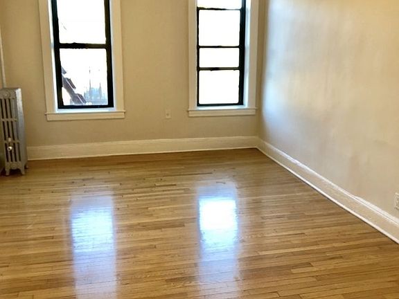 3rd image of 4414 47th Ave #C1